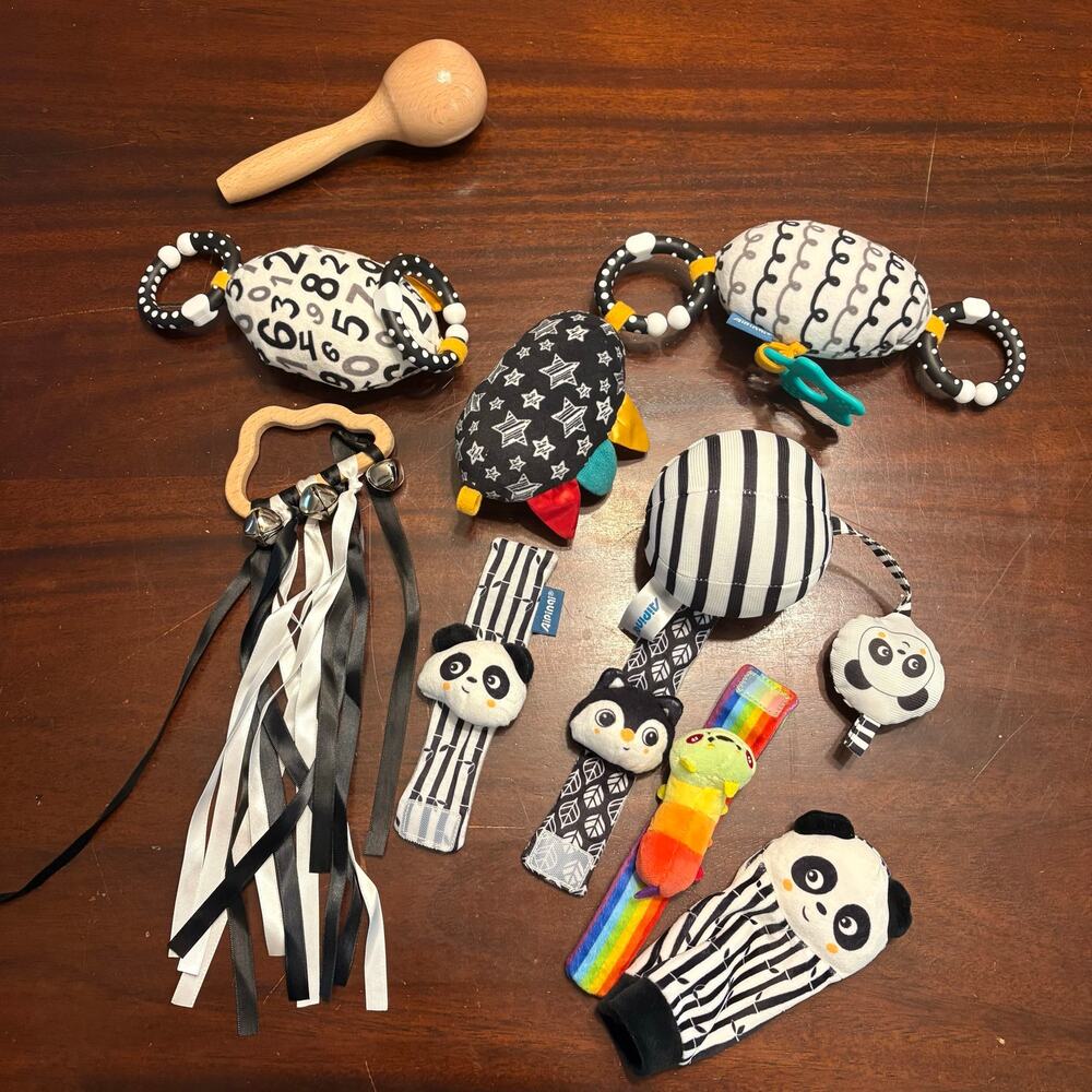 High Contrast Black and White Baby Sensory Toys Lot Panda Rattle Wrist Socks